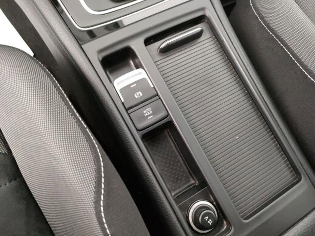Volkswagen Golf 2.0 TDI DSG 5p. Highline BlueMotion Technology (19)