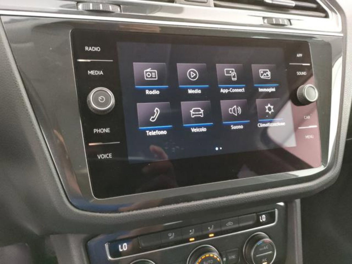 Volkswagen Tiguan Allspace 2.0 TDI SCR DSG 4MOTION R-Line (14)