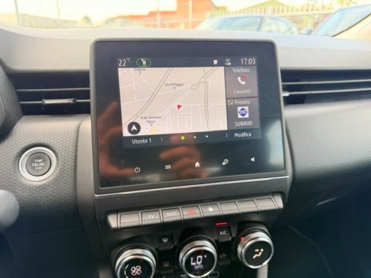 Renault Clio Full Hybrid E-Tech 140 CV 5 porte Business (15)