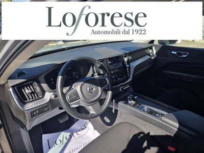 Volvo XC60 B5 (d) AWD automatico Core (6)