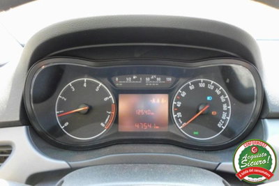 Opel Corsa 1.2 5 porte Cosmo (17)