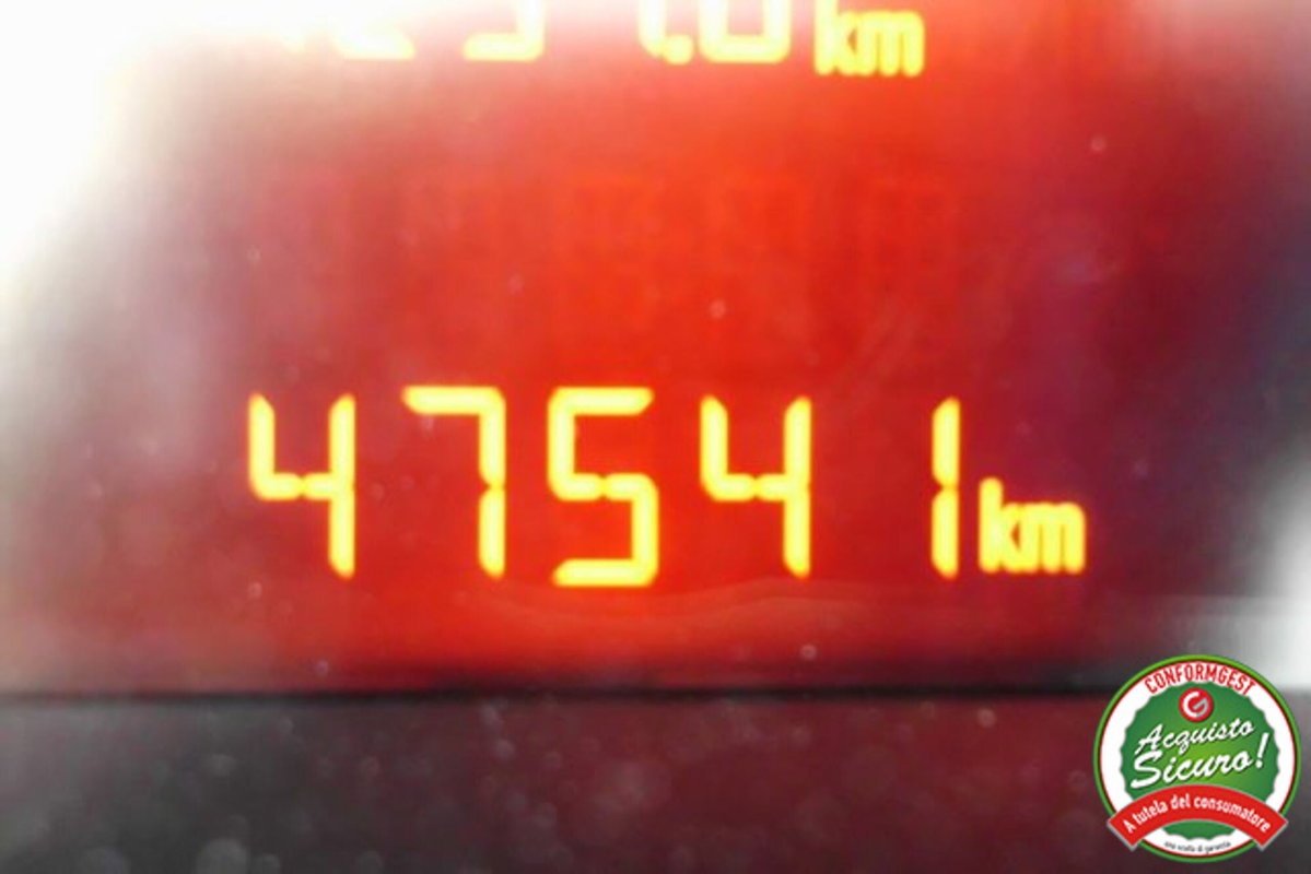 Opel Corsa 1.2 5 porte Cosmo (18)
