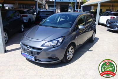 Opel Corsa 1.2 5 porte Cosmo (3)