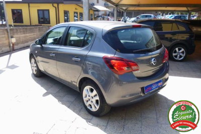 Opel Corsa 1.2 5 porte Cosmo (5)