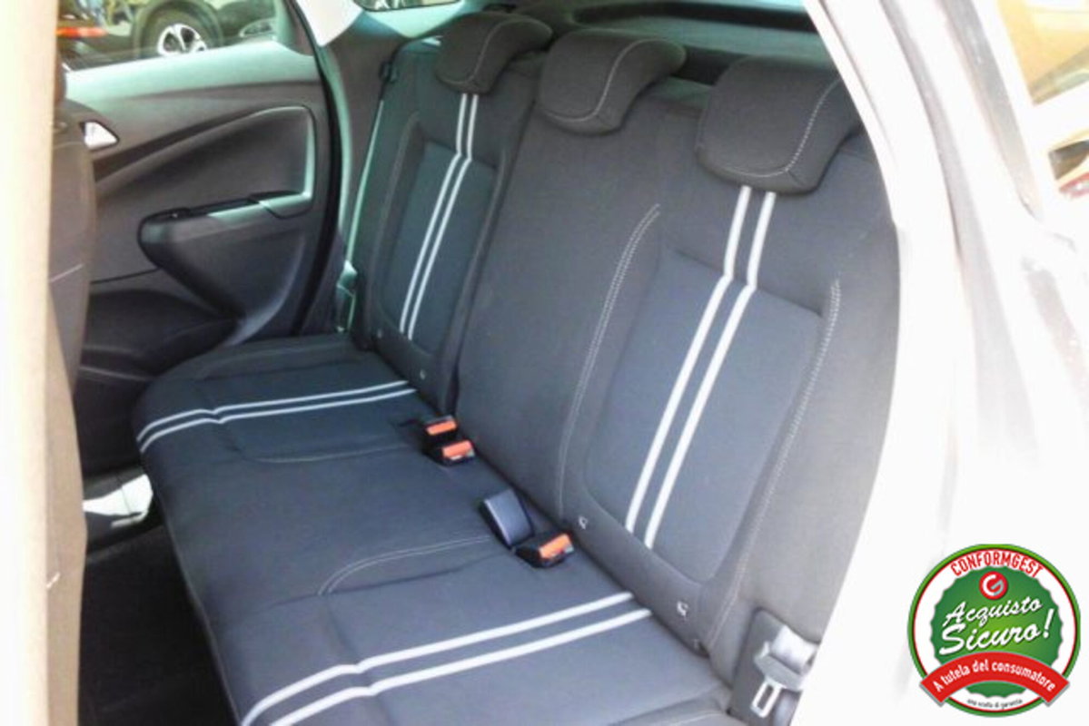 Opel Crossland 1.5 ECOTEC D 110 CV Start&Stop Design & Tech (12)