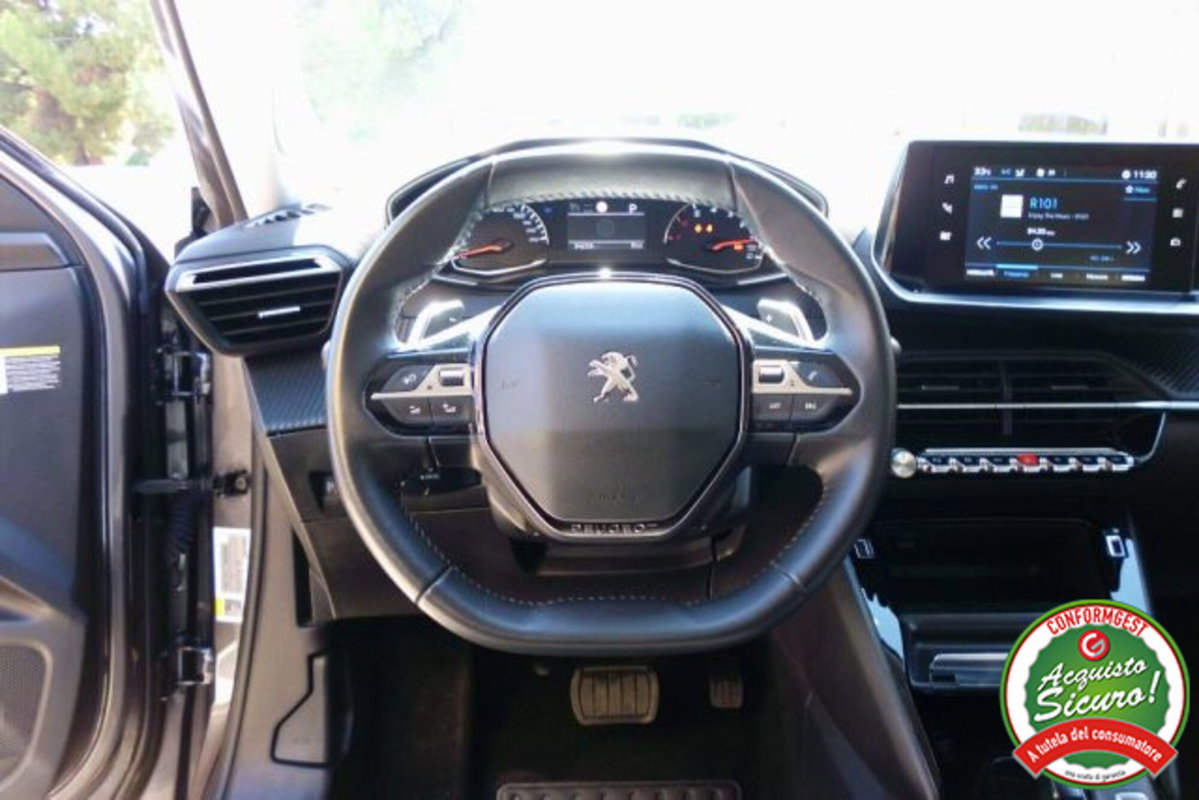 Peugeot 2008 BlueHDi 130 S&S EAT8 Allure Pack (13)