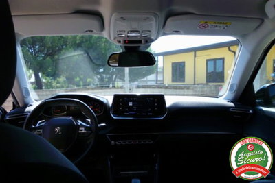 Peugeot 2008 BlueHDi 130 S&S EAT8 Allure Pack (14)