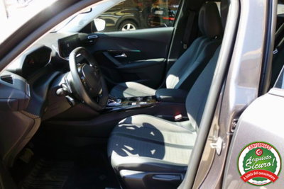 Peugeot 2008 BlueHDi 130 S&S EAT8 Allure Pack (9)