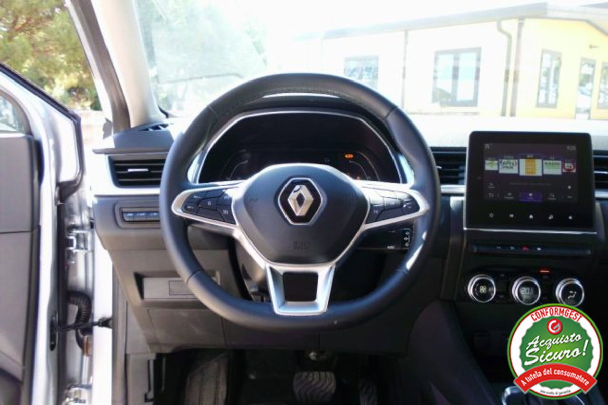 Renault Captur Full Hybrid E-Tech 145 CV Initiale Paris (13)
