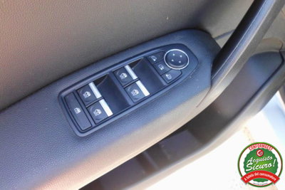 Renault Captur Full Hybrid E-Tech 145 CV Initiale Paris (16)