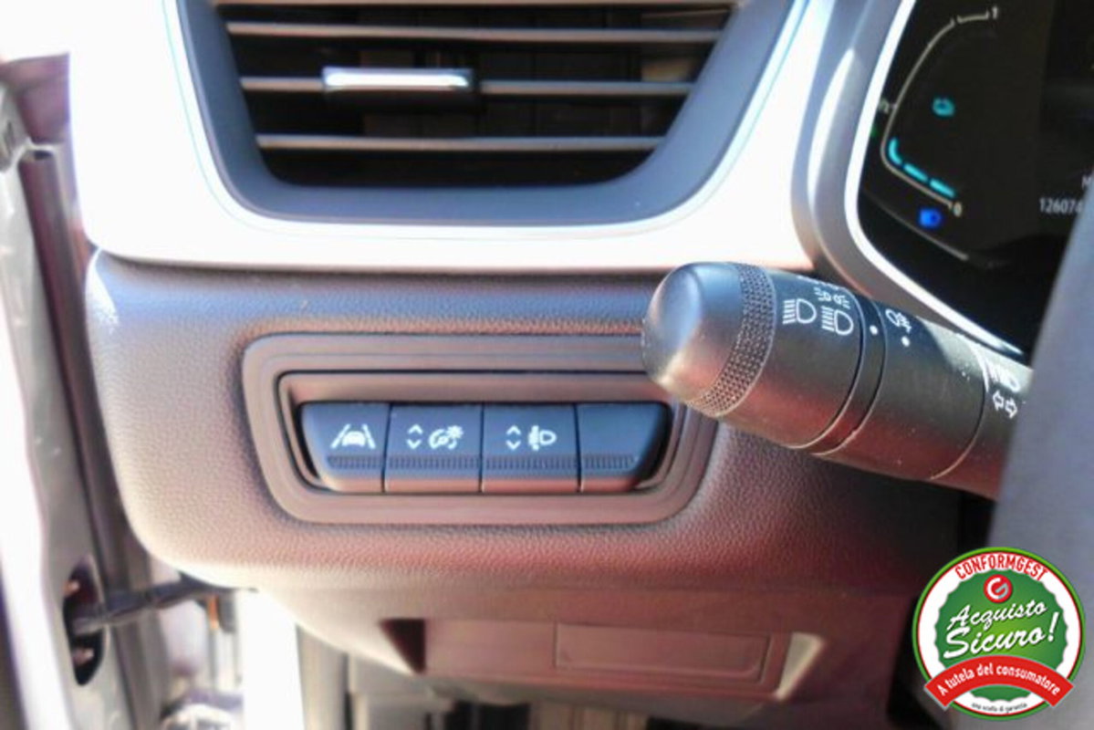 Renault Captur Full Hybrid E-Tech 145 CV Initiale Paris (17)
