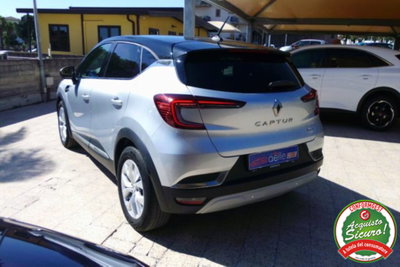 Renault Captur Full Hybrid E-Tech 145 CV Initiale Paris (5)