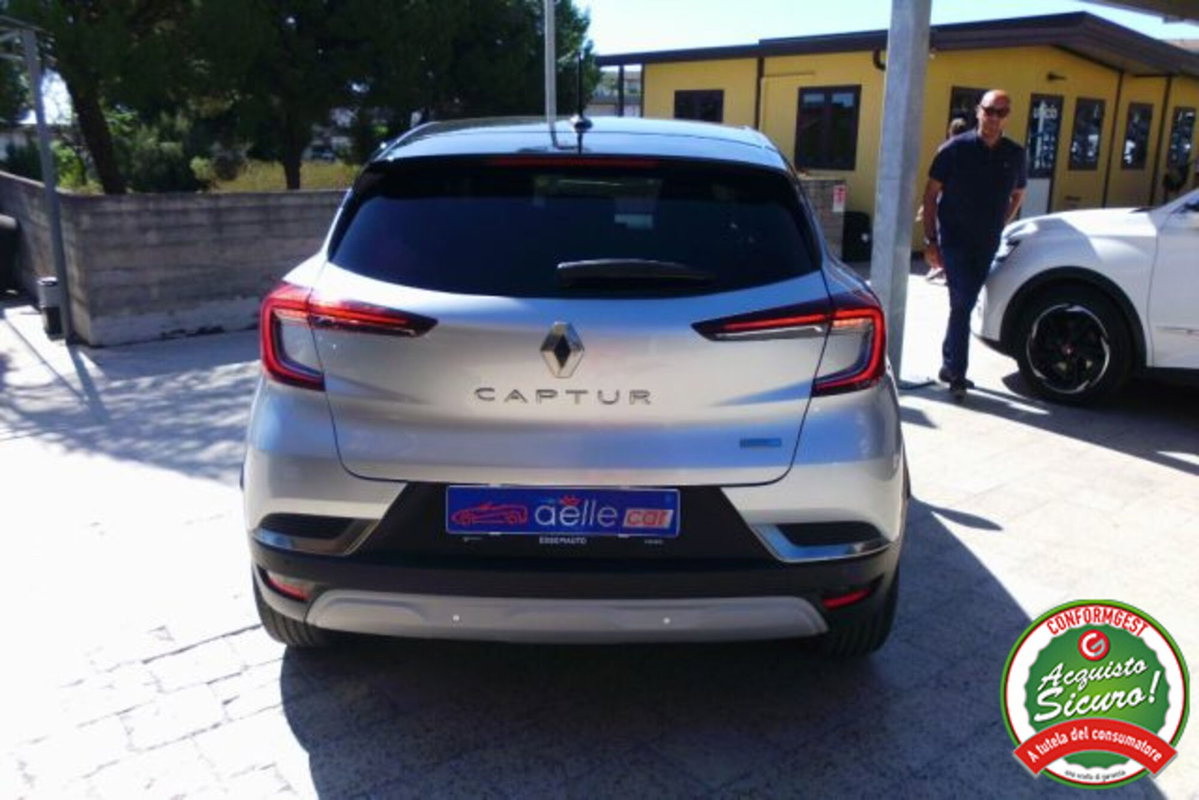 Renault Captur Full Hybrid E-Tech 145 CV Initiale Paris (6)