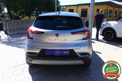 Renault Captur Full Hybrid E-Tech 145 CV Initiale Paris (6)