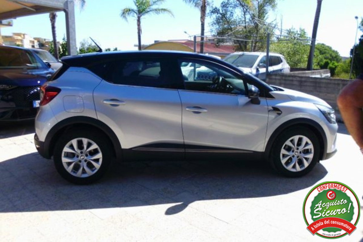 Renault Captur Full Hybrid E-Tech 145 CV Initiale Paris (8)