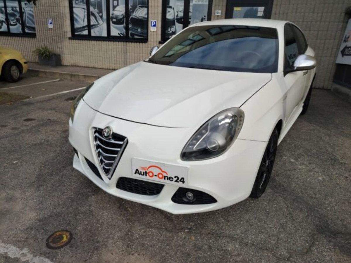 Alfa Romeo Giulietta 2.0 JTDm-2 Exclusive 140cv (4)