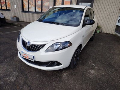 Lancia Ypsilon 1.0 FireFly 5 porte S&S Hybrid Gold Plus (3)