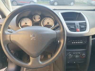 Peugeot 207 HDi 70CV 5p. X Line Business (11)