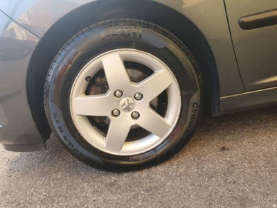 Peugeot 207 HDi 70CV 5p. X Line Business (9)