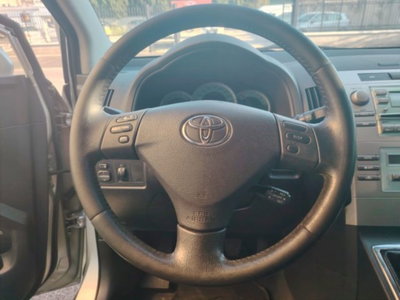 Toyota Corolla Verso 1.8 16V Sol (10)