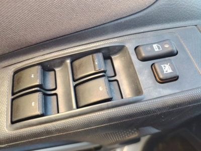 Toyota Corolla Verso 1.8 16V Sol (12)