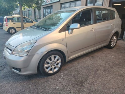 Toyota Corolla Verso 1.8 16V Sol (4)