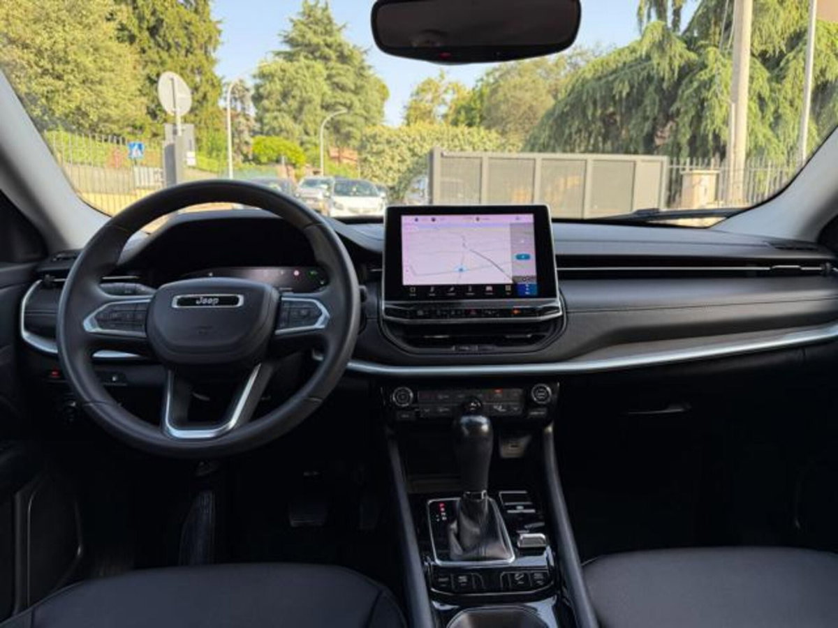 Jeep Compass 1.3 T4 190CV PHEV AT6 4xe Business Plus (19)