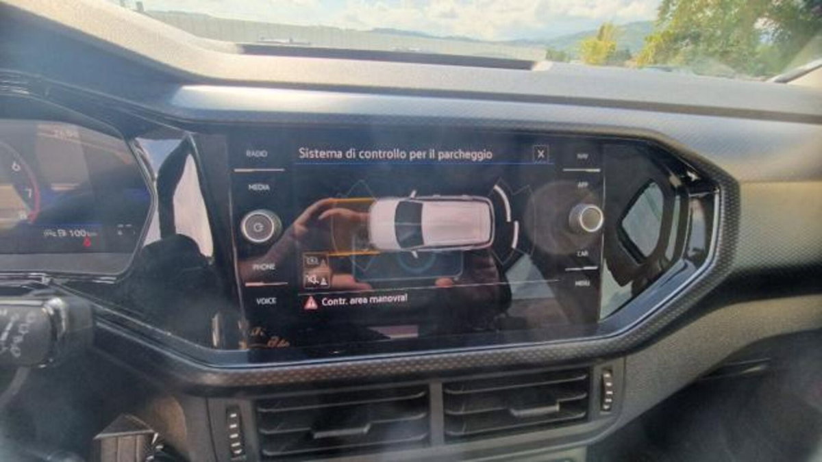Volkswagen T-Cross 1.0 TSI Style BMT (6)