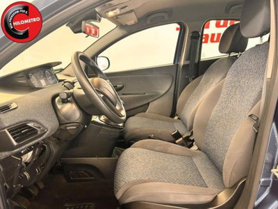 Lancia Ypsilon 1.0 FireFly 5 porte S&S Hybrid Silver Plus (8)