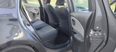 Toyota Yaris 1.5 Hybrid 5 porte Active (10)