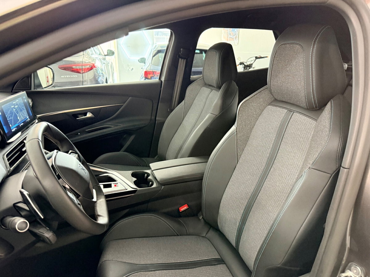 Peugeot 3008 BlueHDi 130 S&S EAT8 Allure Pack (20)