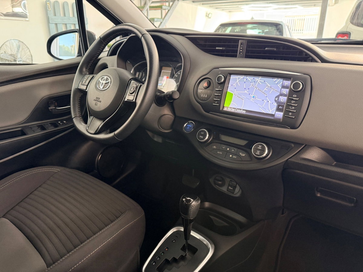 Toyota Yaris 1.5 Hybrid 5 porte Energy (19)