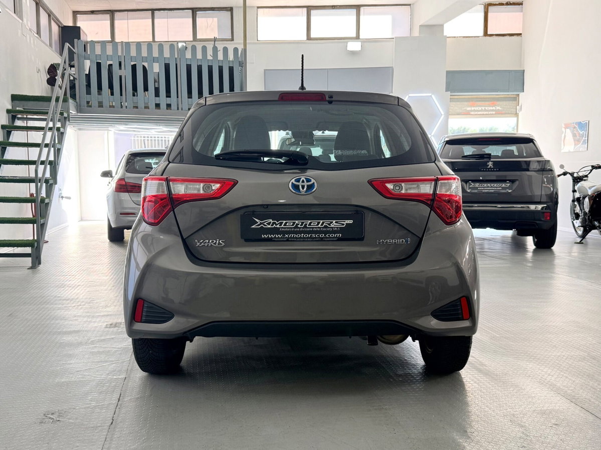 Toyota Yaris 1.5 Hybrid 5 porte Energy (6)