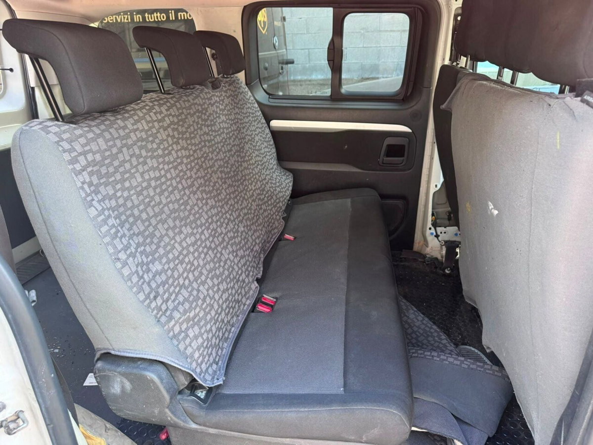 Toyota Proace Verso Verso 1.6D L1 D Lounge (8)