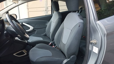 Ford Ka 1.2 8V 69 CV Black&White Edition (17)