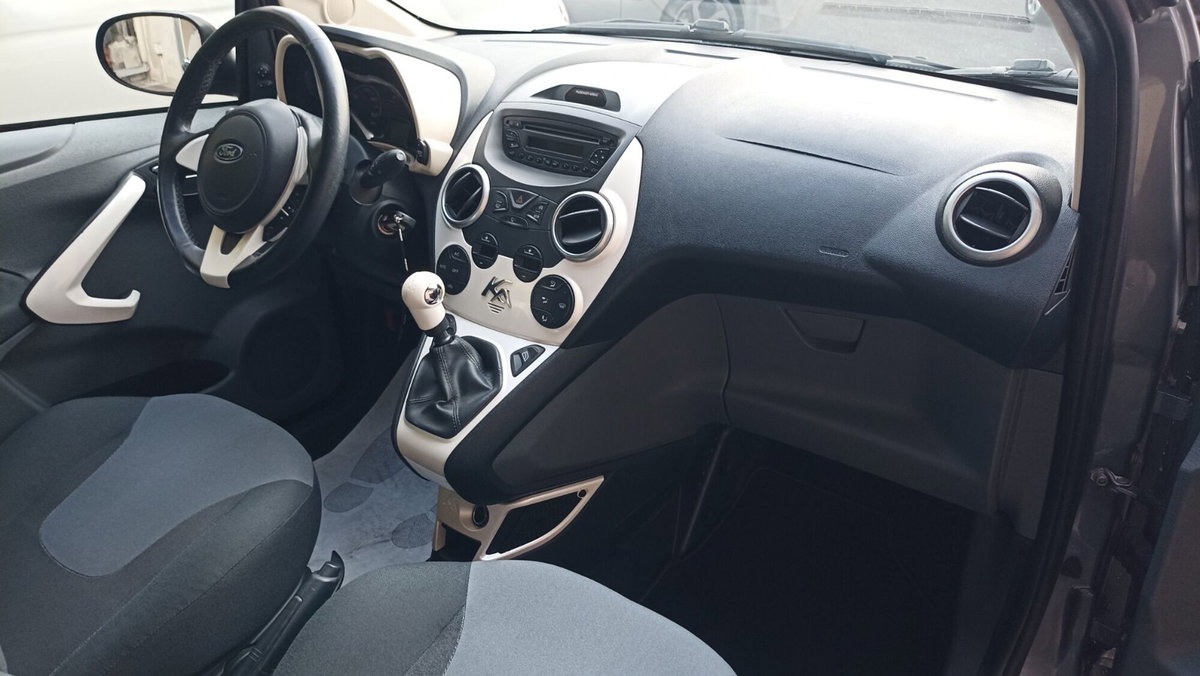Ford Ka 1.2 8V 69 CV Black&White Edition (20)