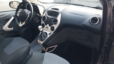Ford Ka 1.2 8V 69 CV Black&White Edition (20)