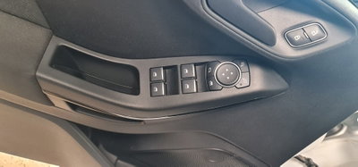 Ford Fiesta 1.5 EcoBlue 5 porte Business High (14)