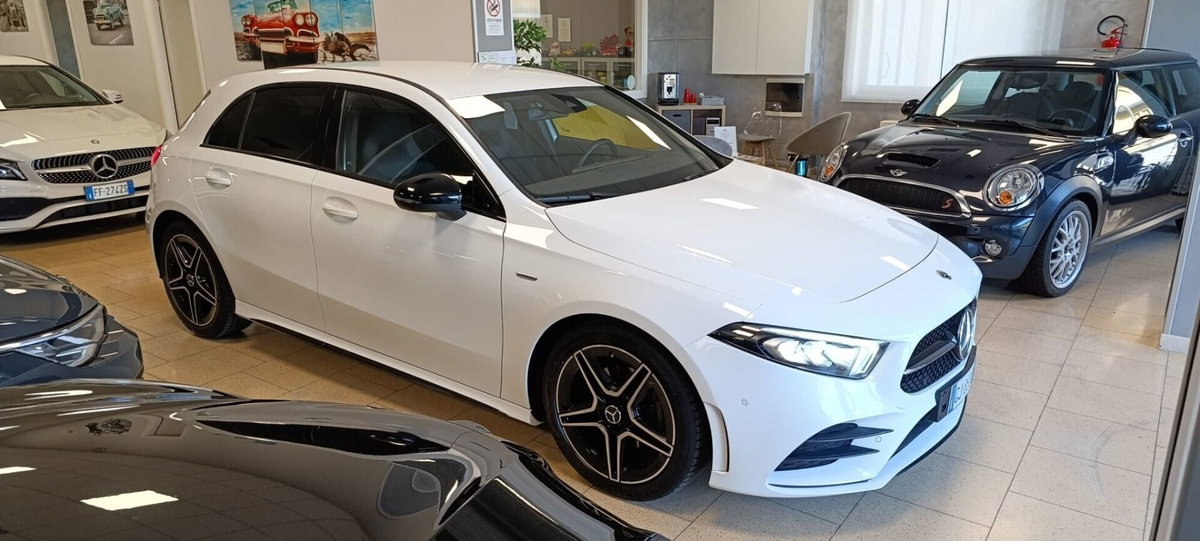 Mercedes-Benz Classe A 180 d Automatic Premium (3)