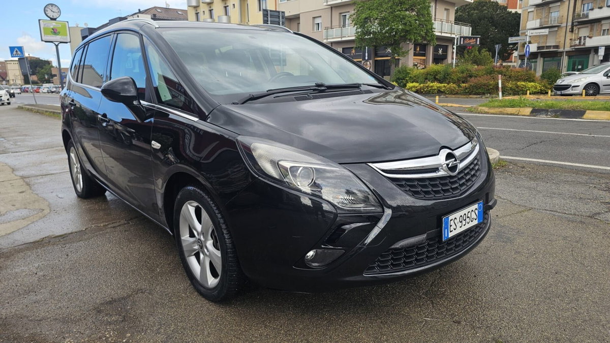 Opel Zafira Tourer 1.6 Turbo EcoM 150CV Cosmo (3)