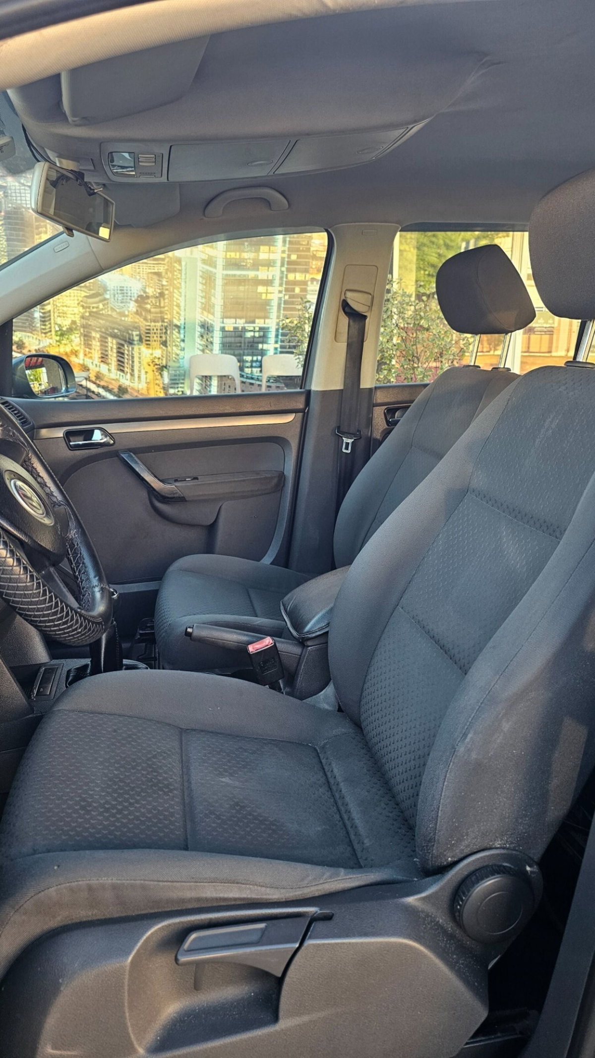 Volkswagen Touran TDI 90CV Conceptline (9)