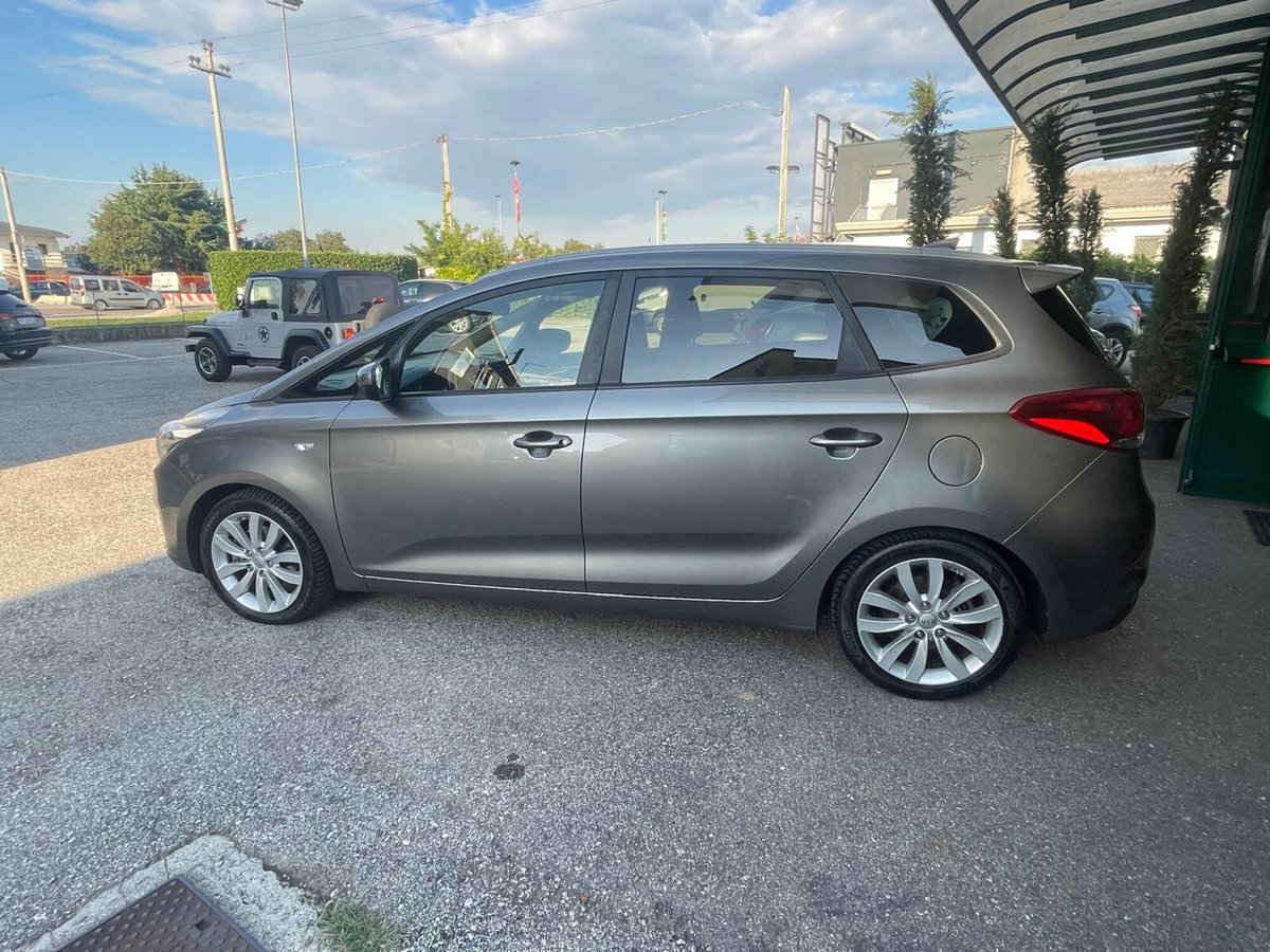 Kia Carens 1.7 CRDi 115 CV Class (2)