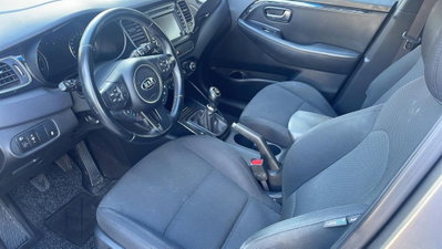 Kia Carens 1.7 CRDi 115 CV Class (9)