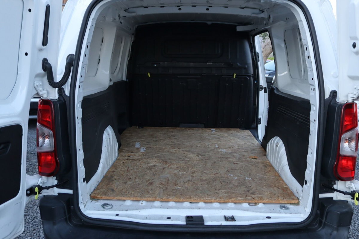 Opel Combo Furgone Cargo XL 1.6 Diesel 100CV S&S PL 950kg (12)