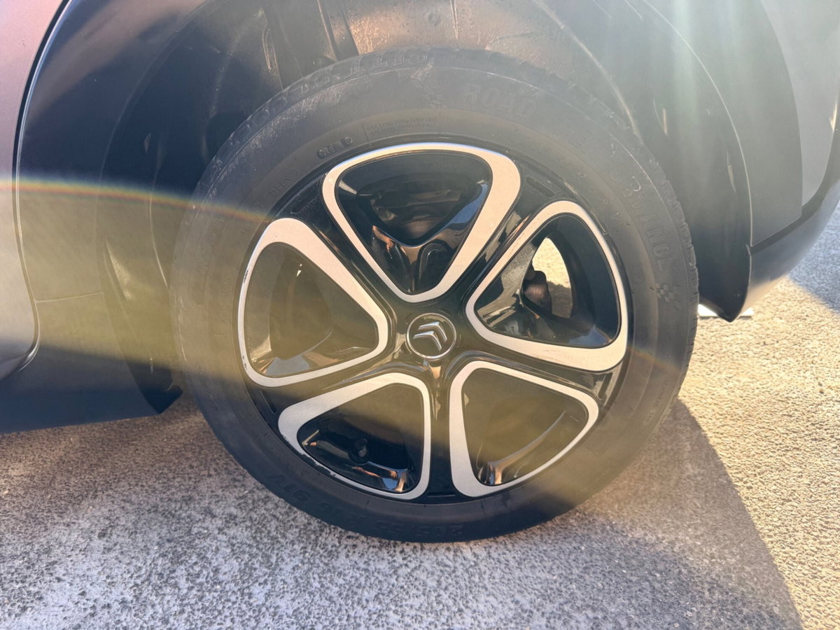 Citroen C3 BlueHDi 100 S&S Shine (14)