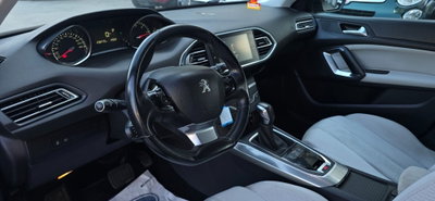 Peugeot 308 SW BlueHDi 120 S&S Business (10)