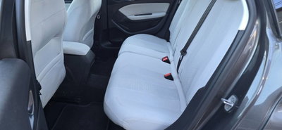 Peugeot 308 SW BlueHDi 120 S&S Business (17)