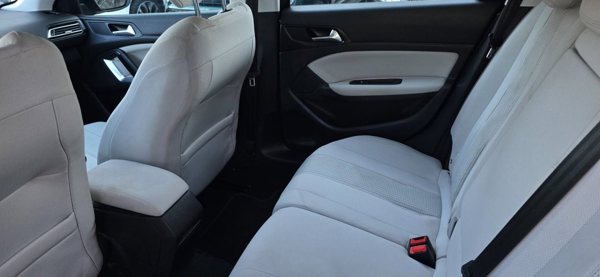 Peugeot 308 SW BlueHDi 120 S&S Business (19)