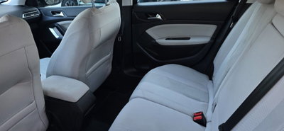 Peugeot 308 SW BlueHDi 120 S&S Business (19)