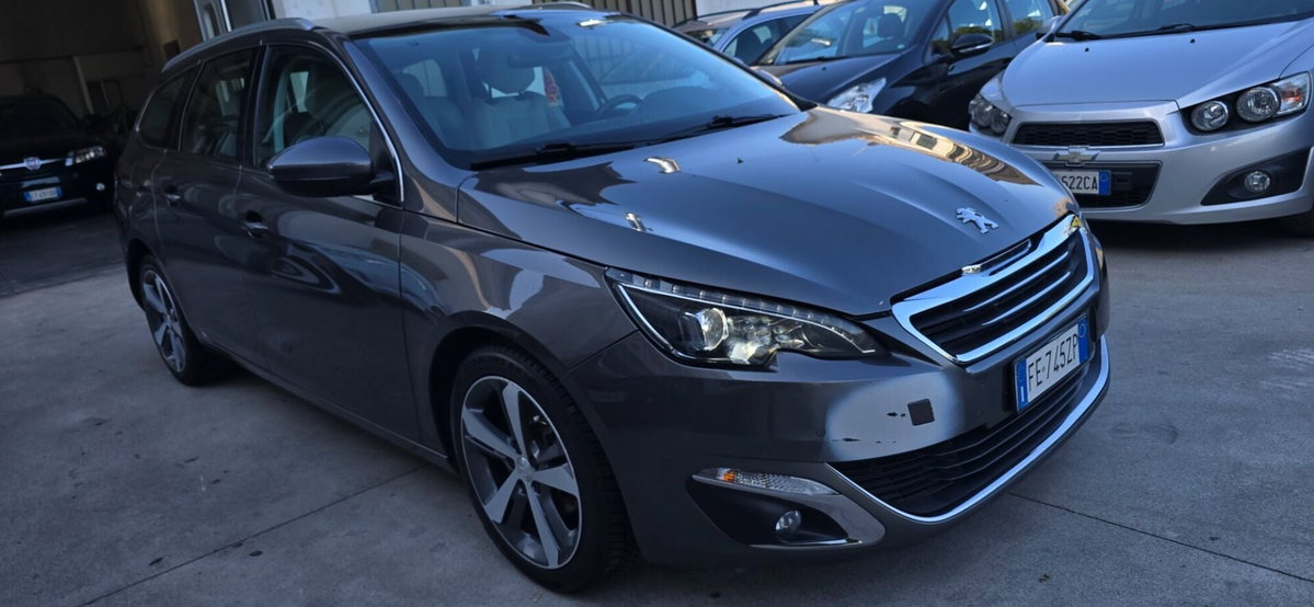 Peugeot 308 SW BlueHDi 120 S&S Business (2)